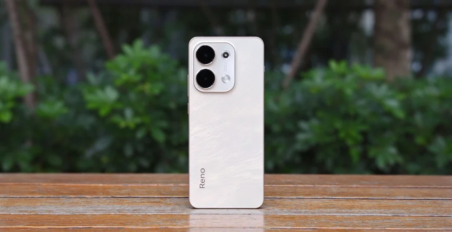 OPPO Reno 13怎么样？和Reno 12区别与手机壳推荐