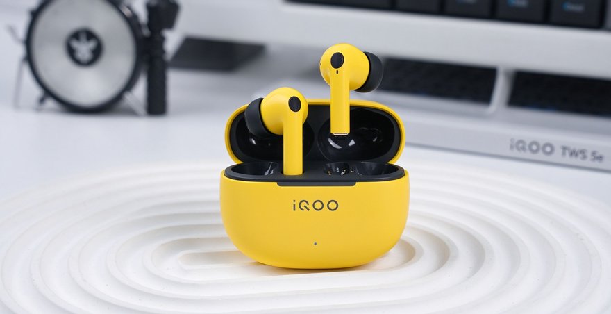 iQOO TWS 5e蓝牙耳机 入耳式降噪锋芒黄日常通话