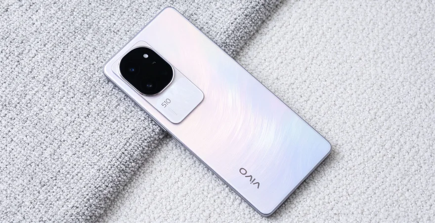 vivo S19怎么样？价格与手机壳推荐